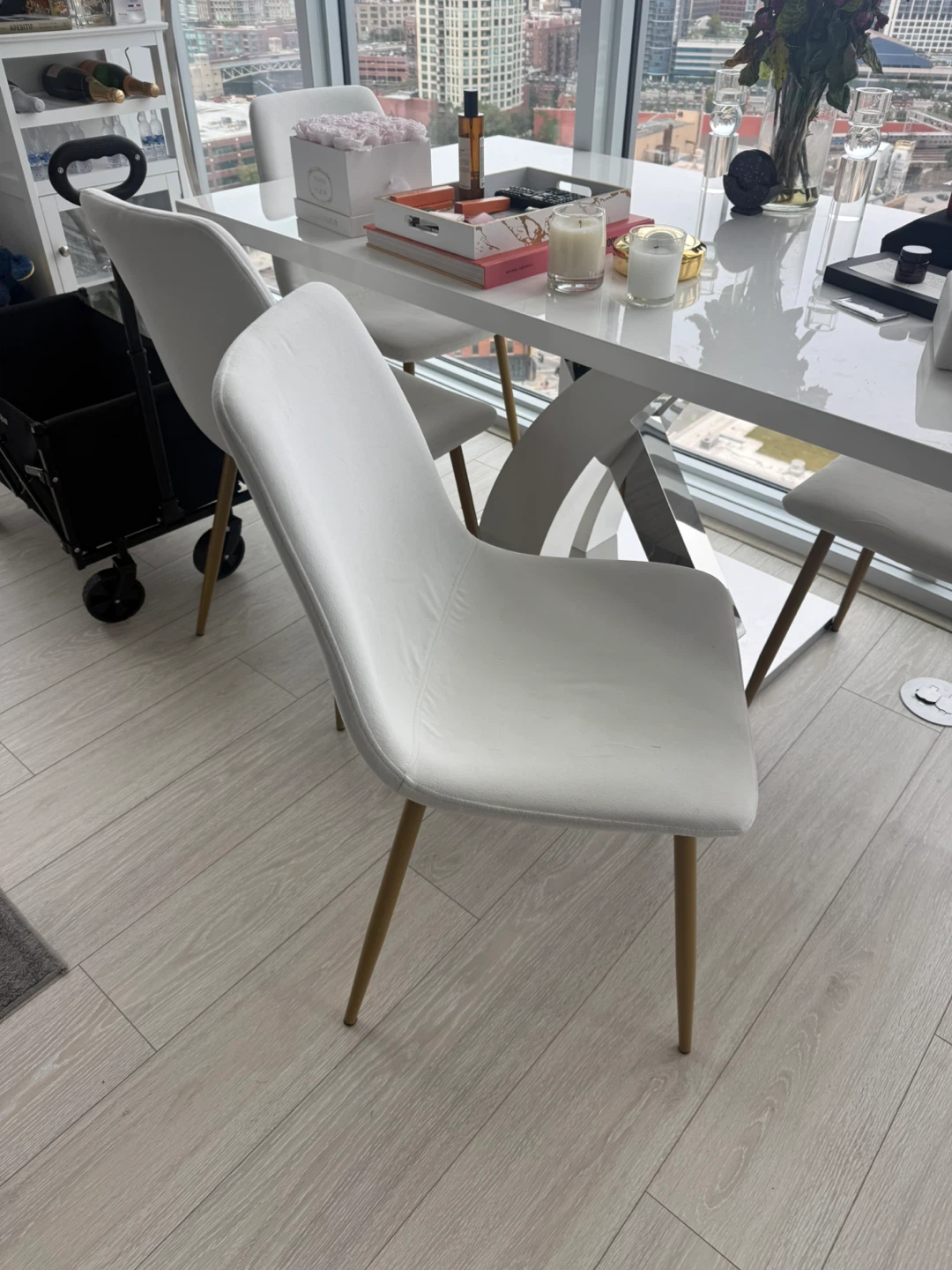 Modern White Dining Table & 4 Chairs - photo 2