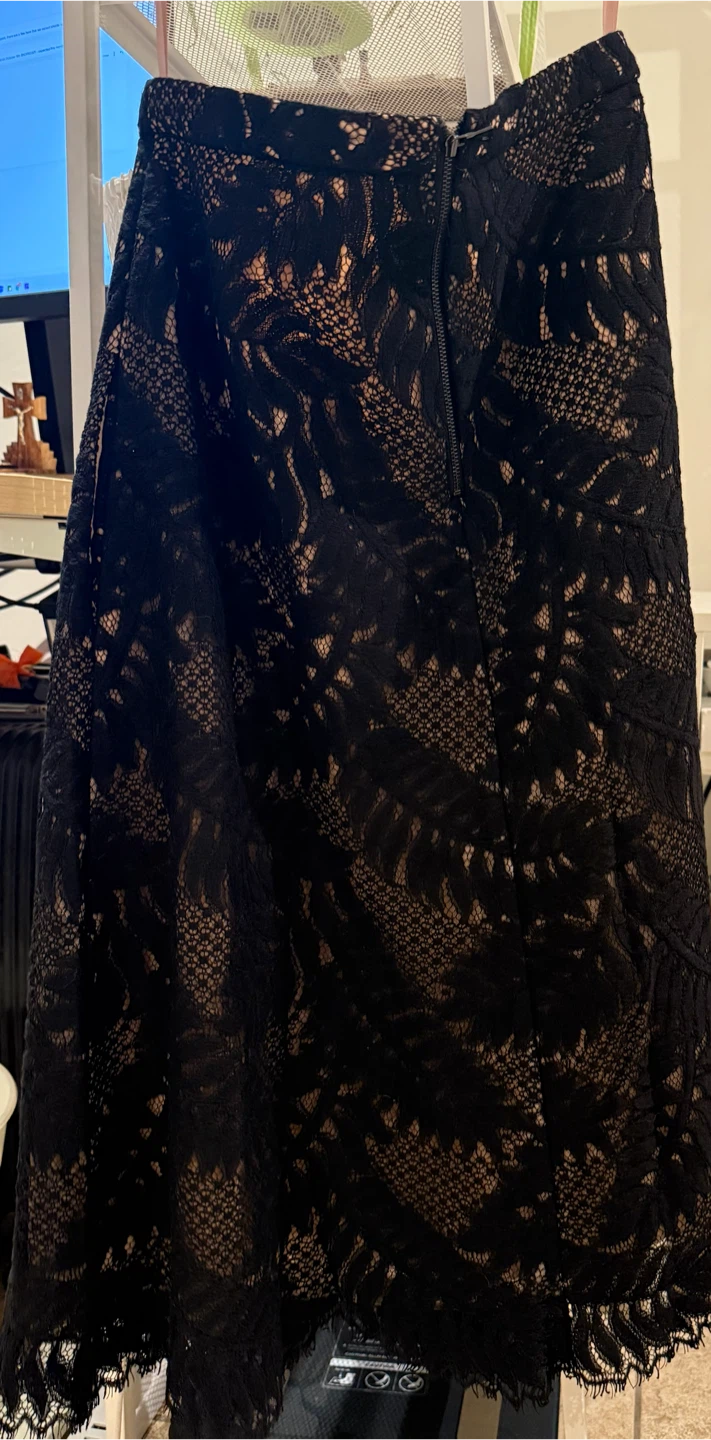 Tyrah black lace skirt