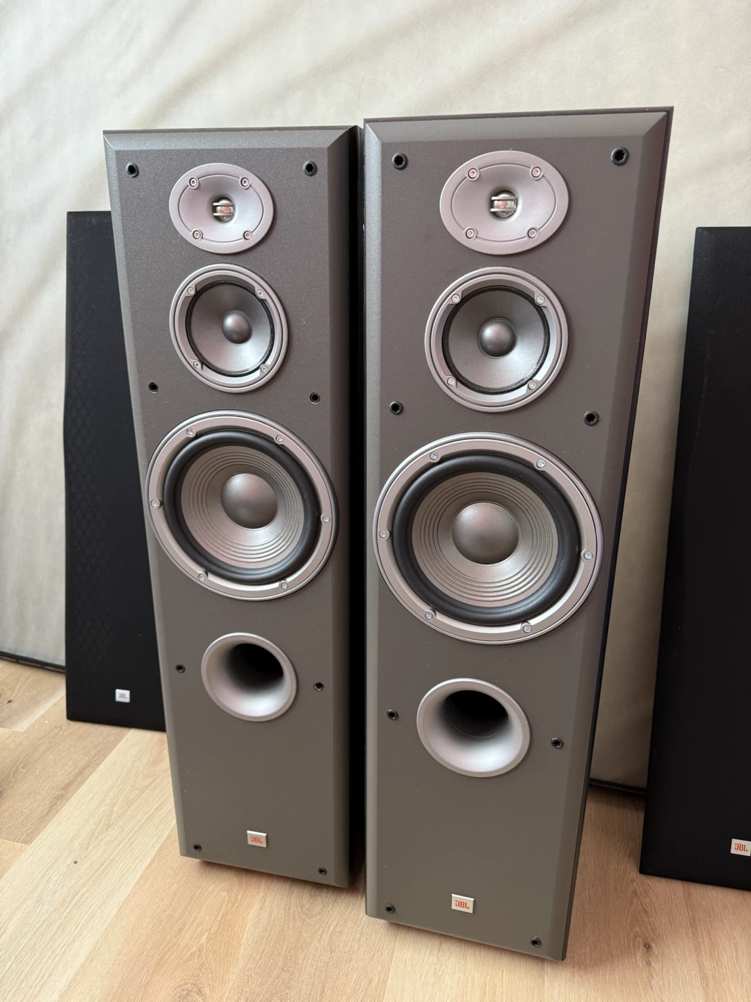 JBL Northridge E Series E60 Speakers and E150P Subwoofer