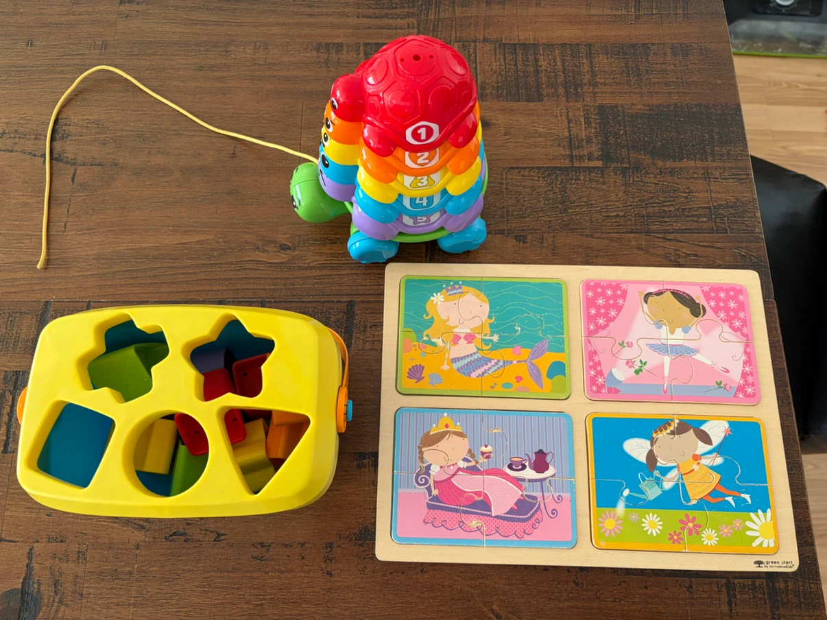 Fisher-Price, Turtle and puzzle.