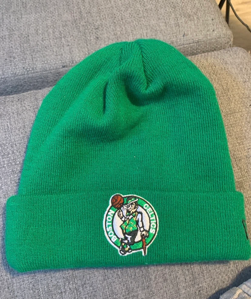 Boston Celtics T-Shirts and Beanie - photo 4