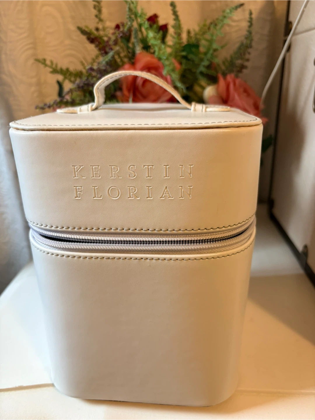 Kerstin Florian white vanity case