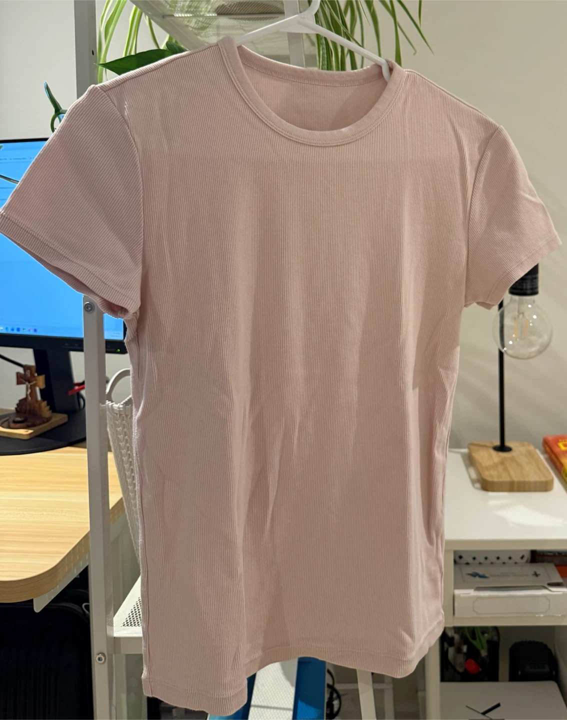 Uniqlo Ribbed T-Shirt - Pink