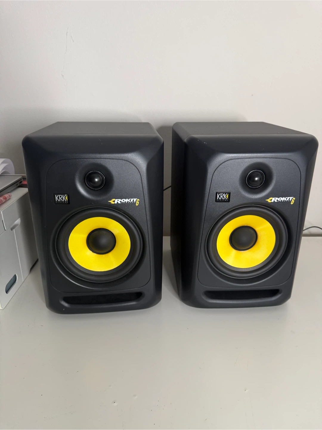 KRK Rokit 6 Powered Studio Monitors