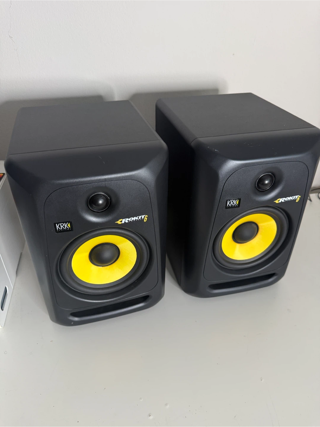 KRK Rokit 6 Powered Studio Monitors - photo 2