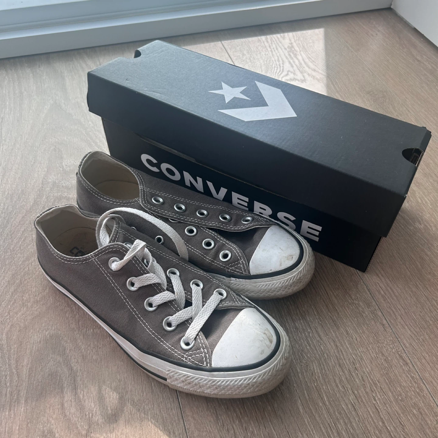Women’s Low Rise Grey Converse
