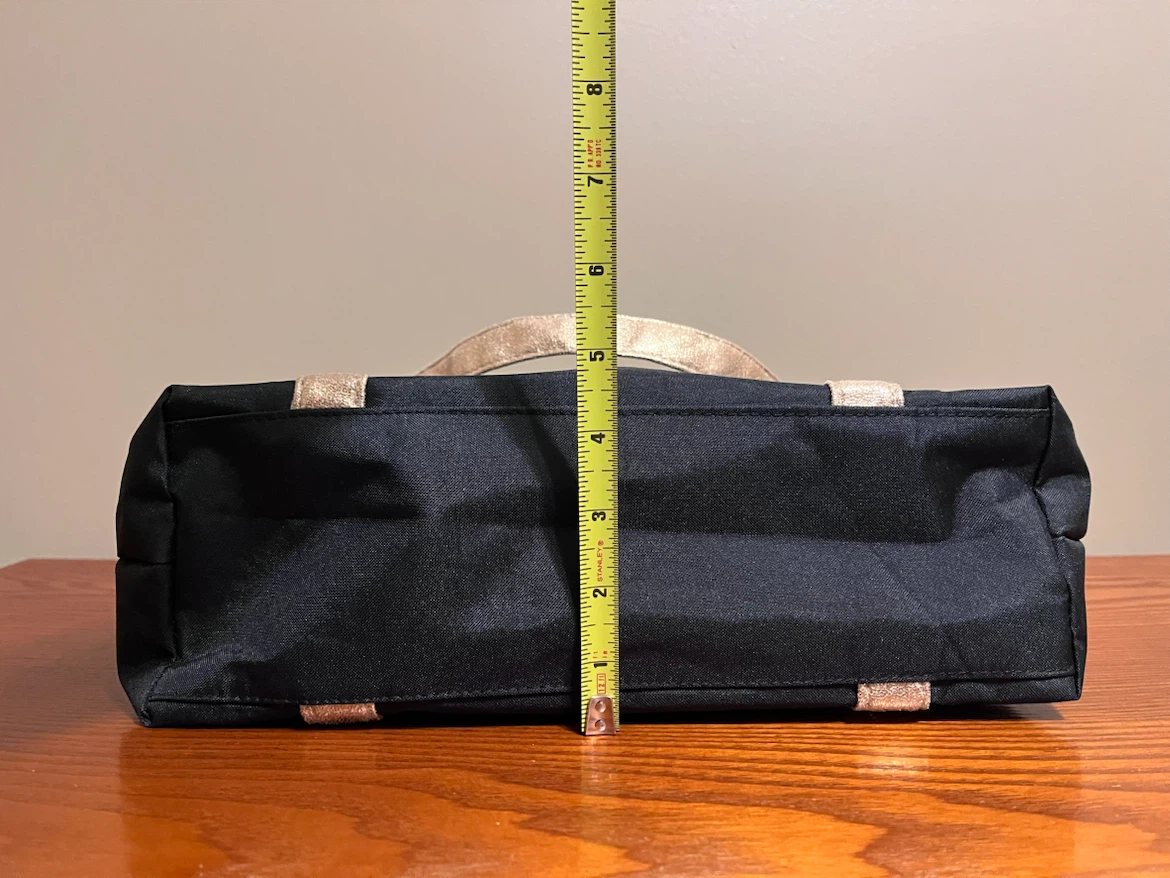 BLACK WITH GOLD TONE CANVAS ZIPPERED BAG (6 bags) - photo 5