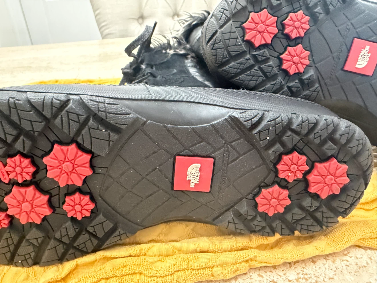 The North Face Winter Boots - Black - photo 5