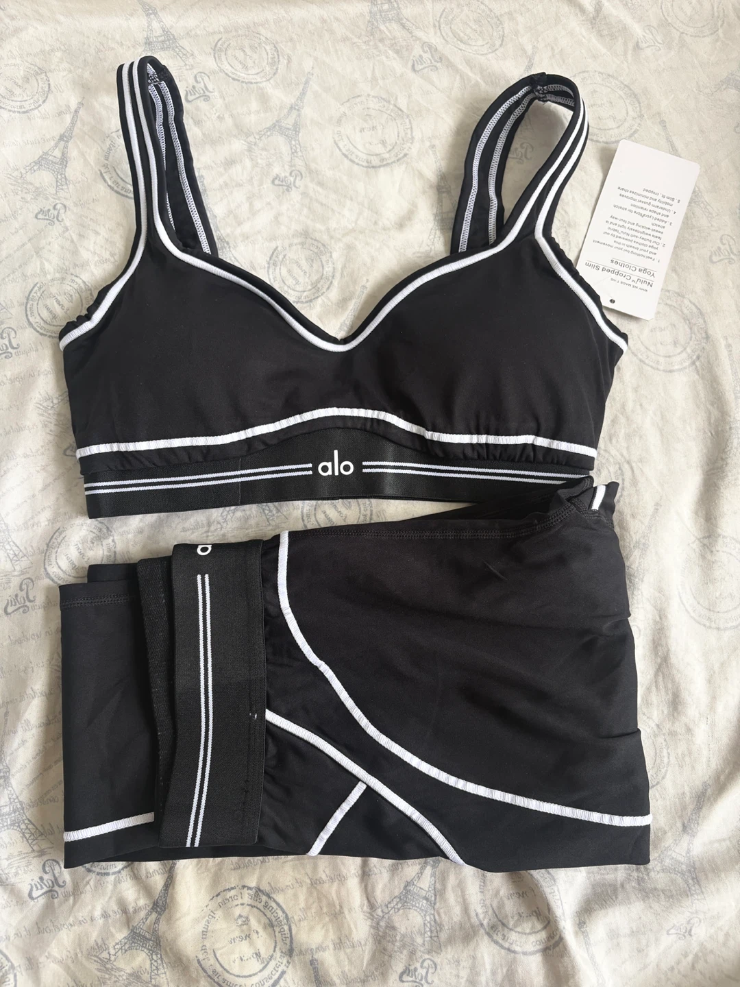Alo Yoga matching set