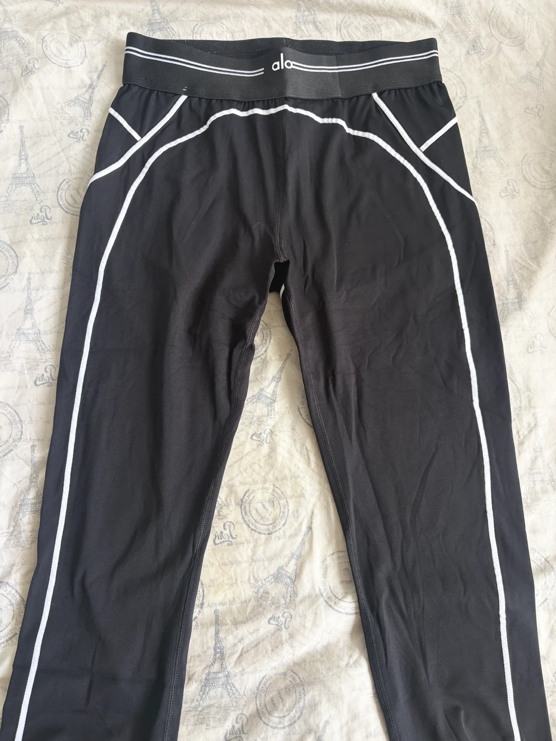Alo Yoga matching set - photo 3