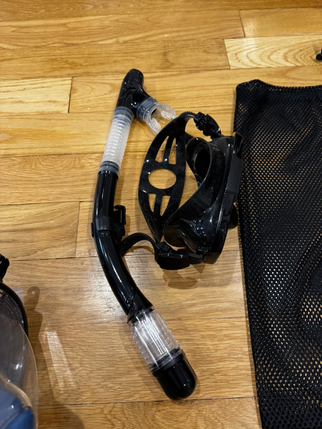 Full Face and Standard Snorkeling Masks Set - photo 2