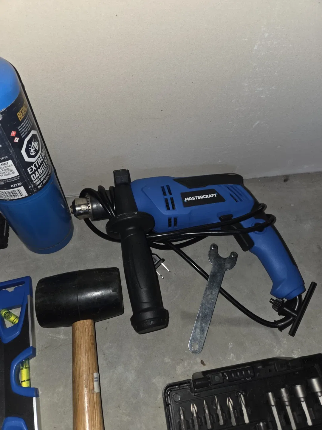 Assorted Mastercraft and Motomaster Tool Collection - photo 4