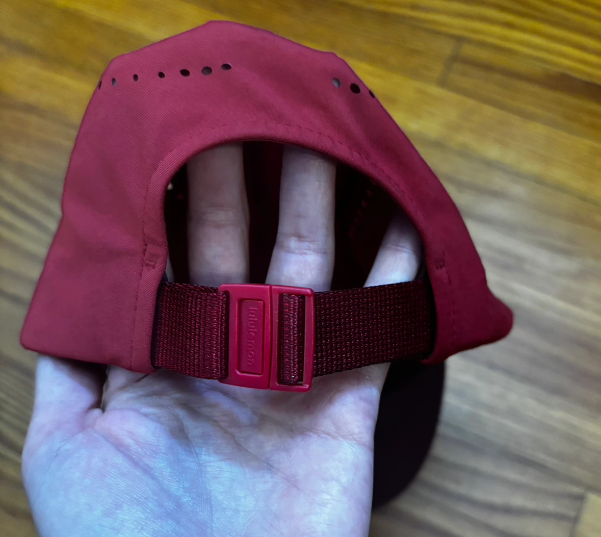 Lululemon Team Canada Olympic Cap - photo 3