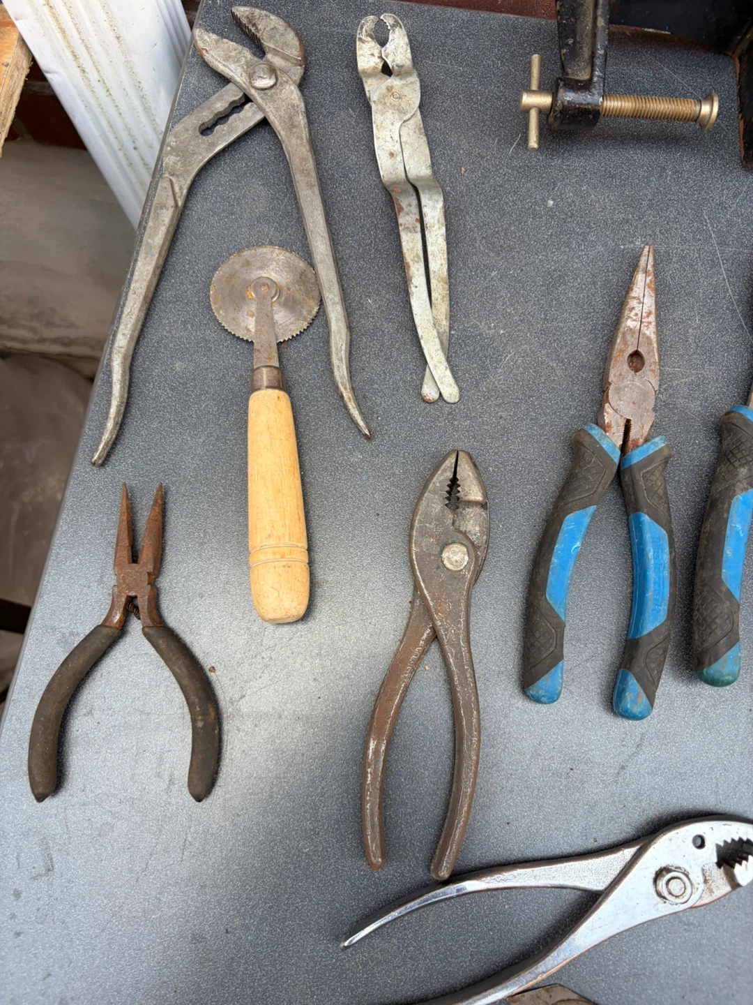 Assorted Hand Tools ! - photo 2