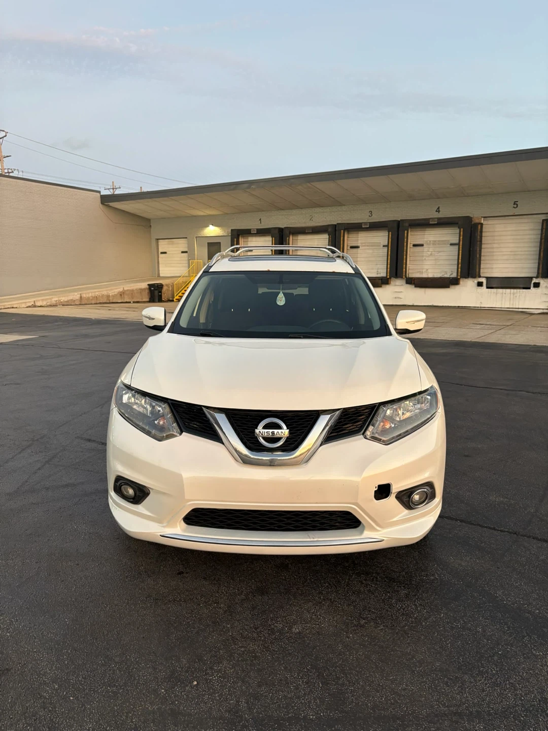 2015 Nisan rogue. SV  all wheel drive - photo 2