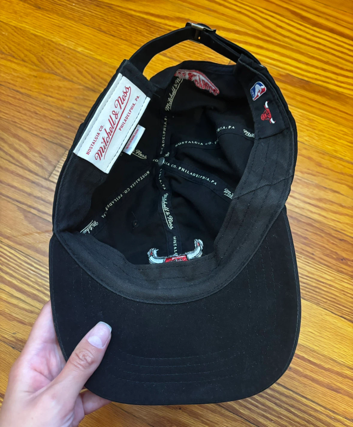 Mitchell & Ness Chicago Bulls Cap - photo 3