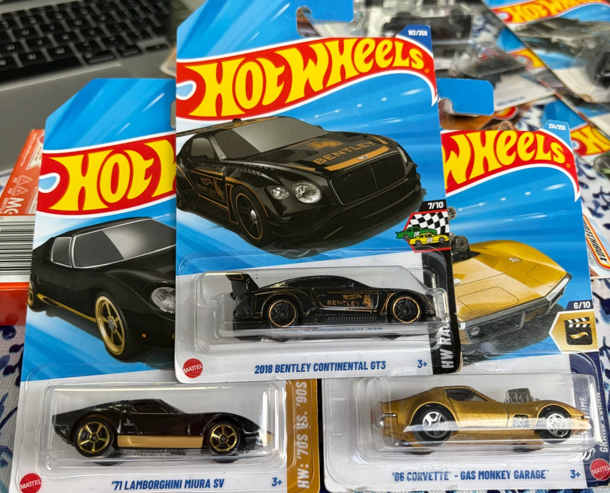 Hot Wheels 2018 Bentley Continental GT3
