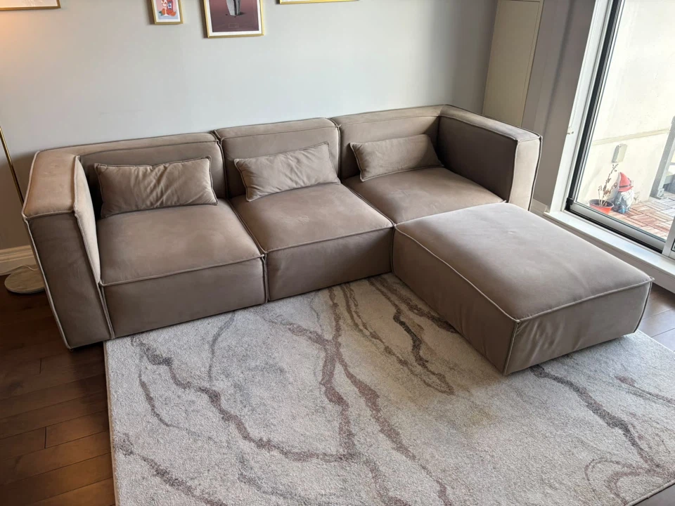 3 piece sectional sofa plus ottoman in debossed microfibre - photo 4