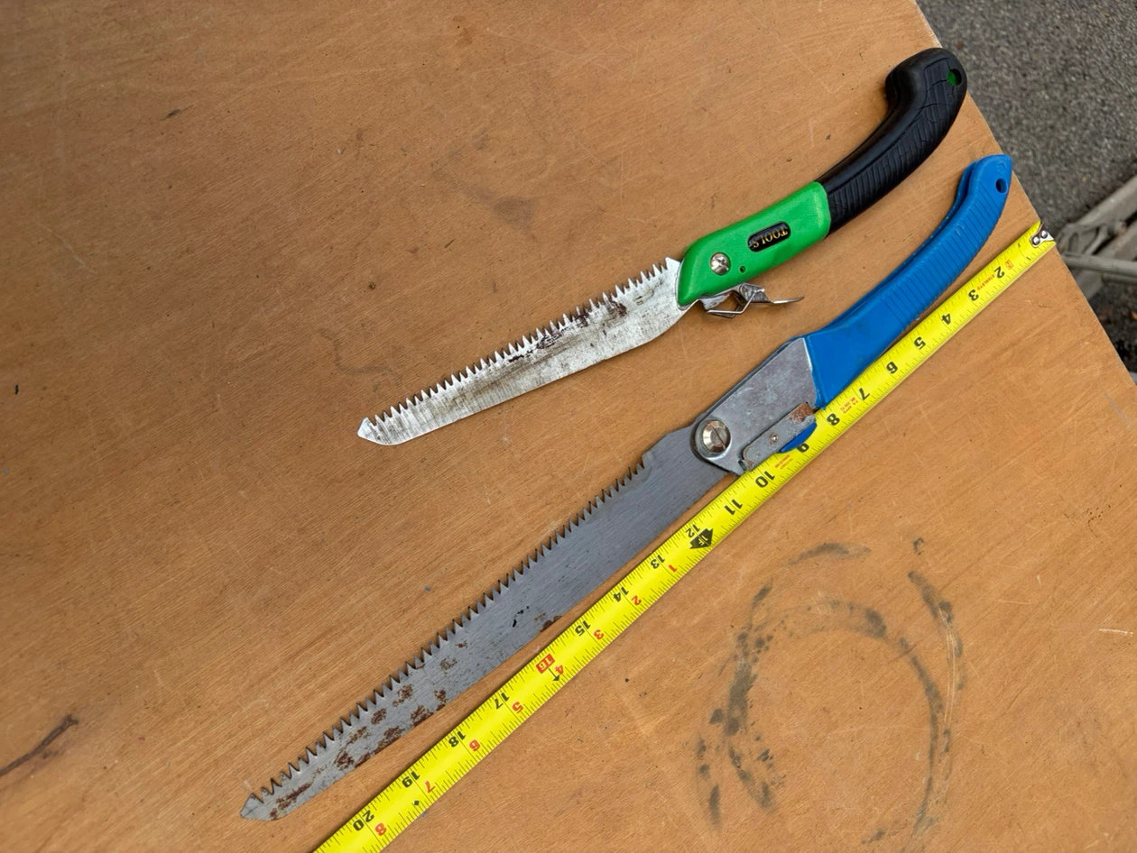 Two Folding Pruning Saws ! - photo 4