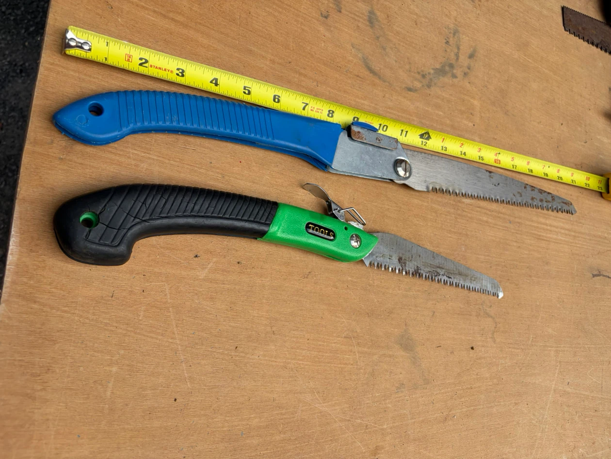 Two Folding Pruning Saws ! - photo 5