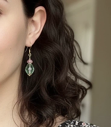 Pink and clear glass beaded dangle earrings - photo 2