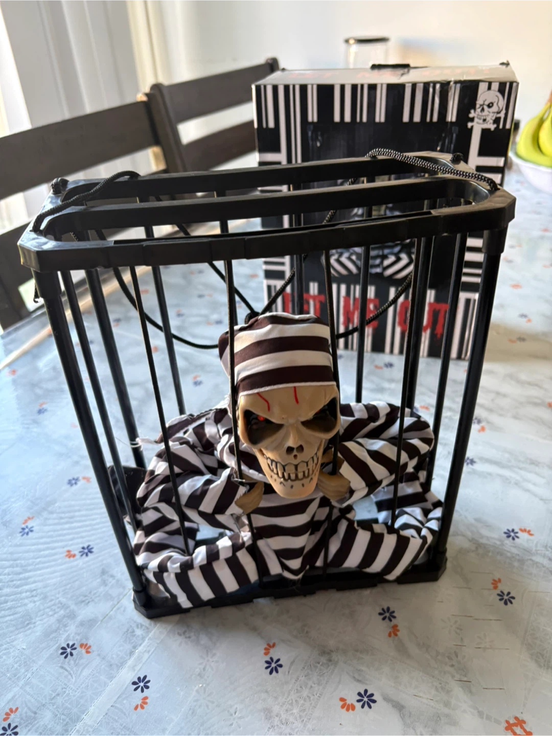 Animated Halloween Skeleton – Motion Sensor - photo 2