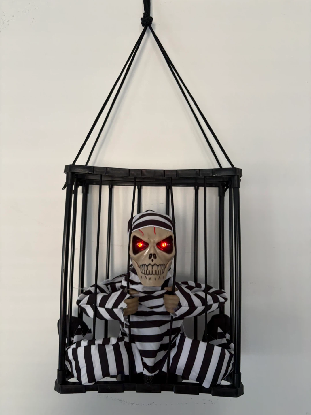 Animated Halloween Skeleton – Motion Sensor - photo 5