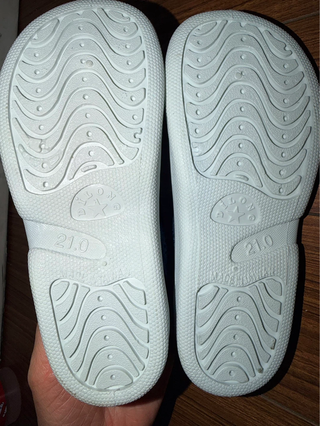 Kids mesh indoor shoes Size 13-1.5 - photo 5