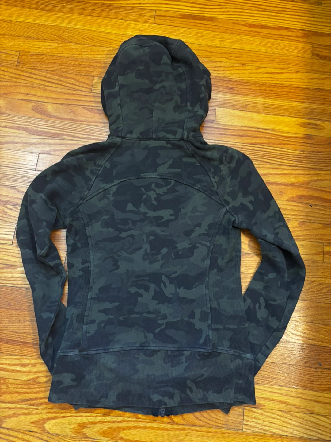Lululemon Scuba Hoodie - Size 4 - photo 4