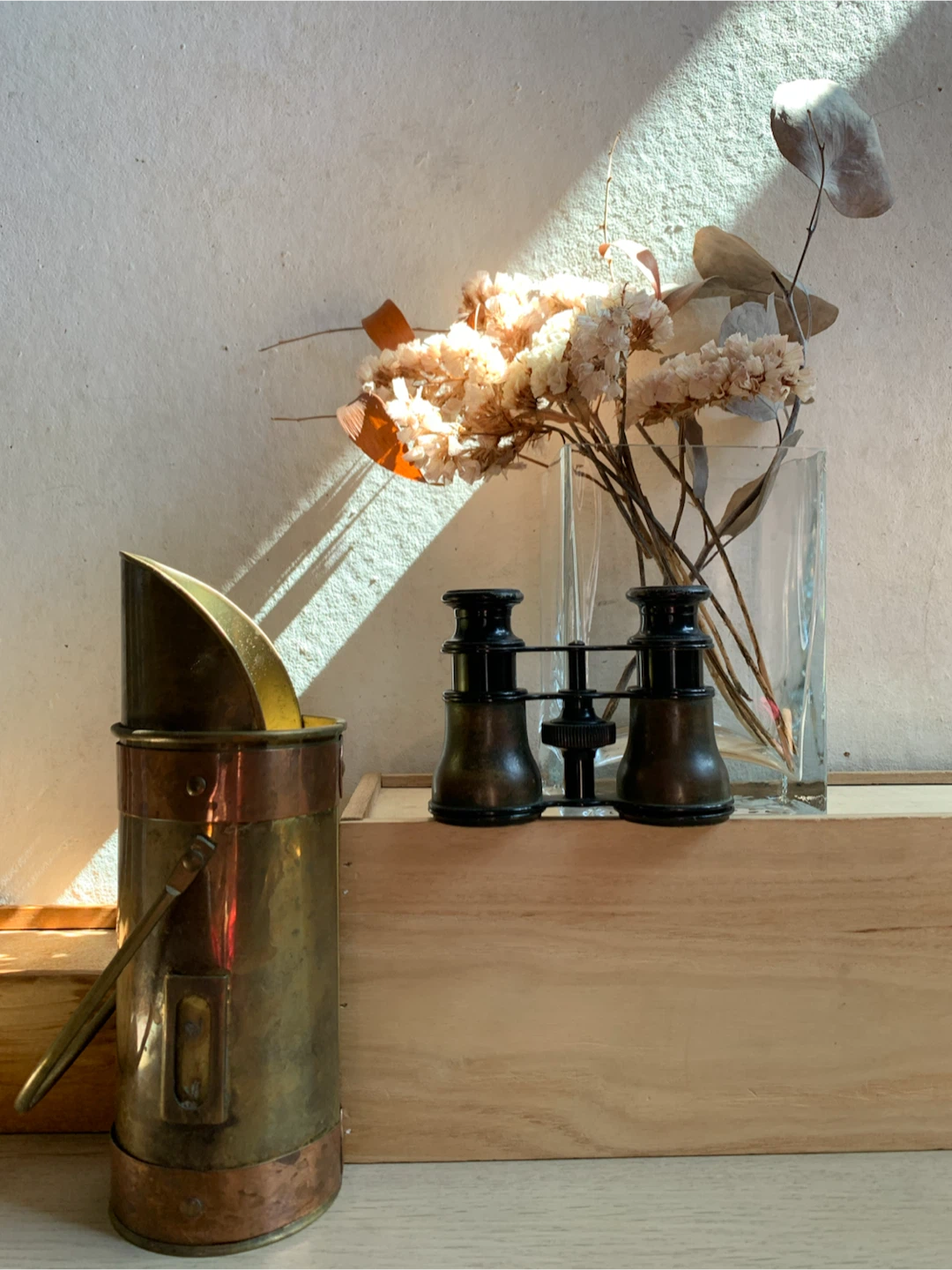 Vintage Shelf Decor - photo 2