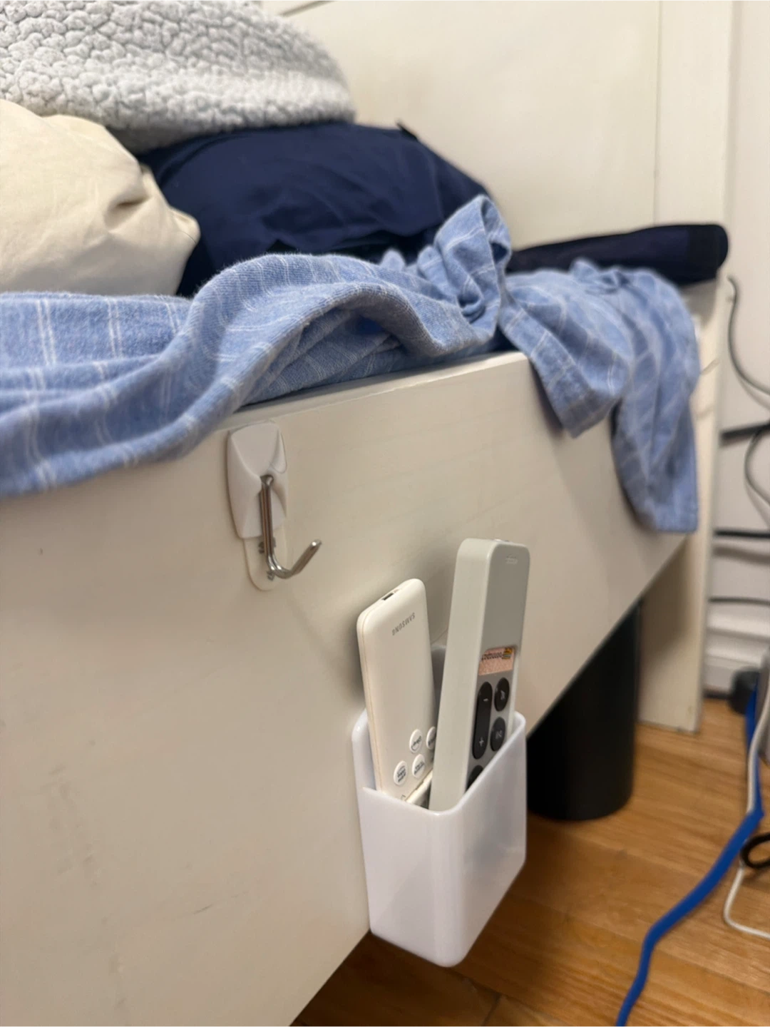 White Wall Mounted Remote Holder (Screw or Adhesive) - photo 3