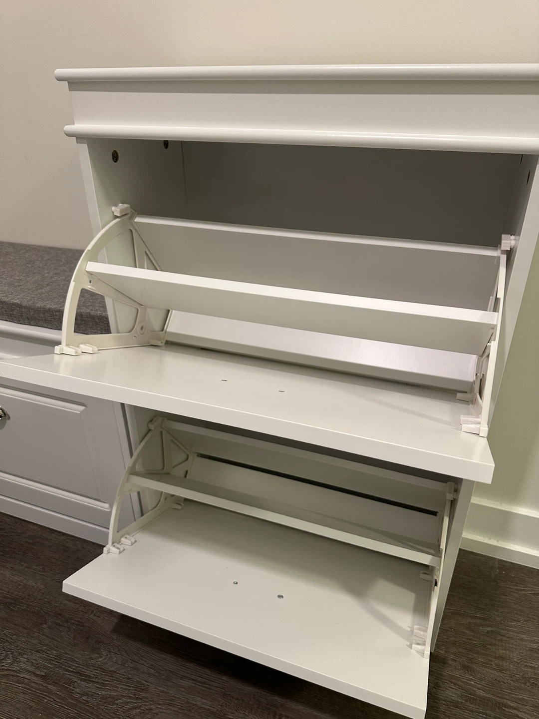 White Entryway Shoe Storage Bench and Cabinet Set - photo 3