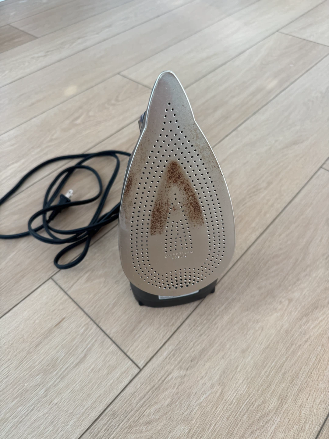 Rowenta Accessteam DW2361 Electric Iron - photo 2