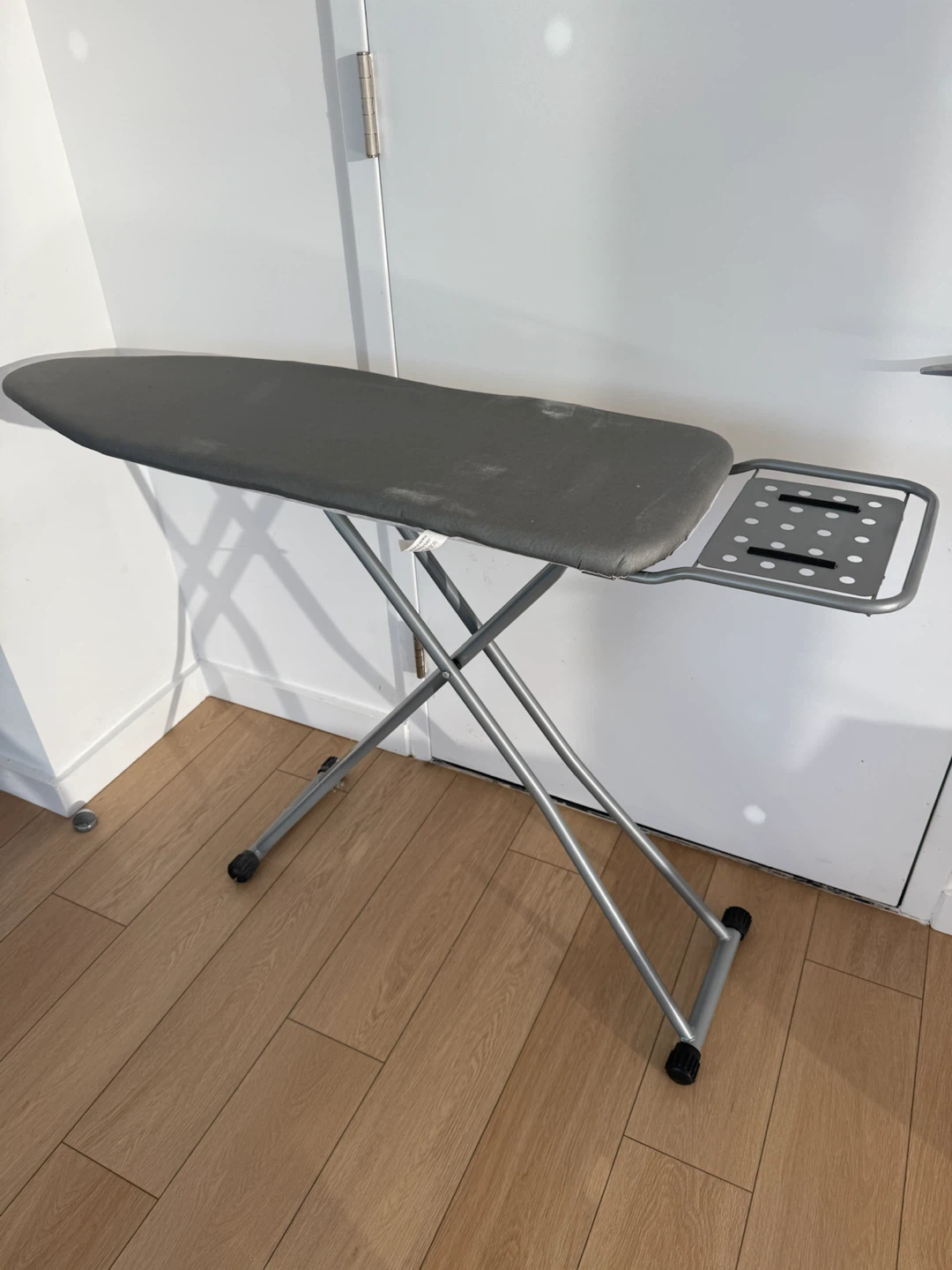 Collapsible Ironing Board with Iron Rest