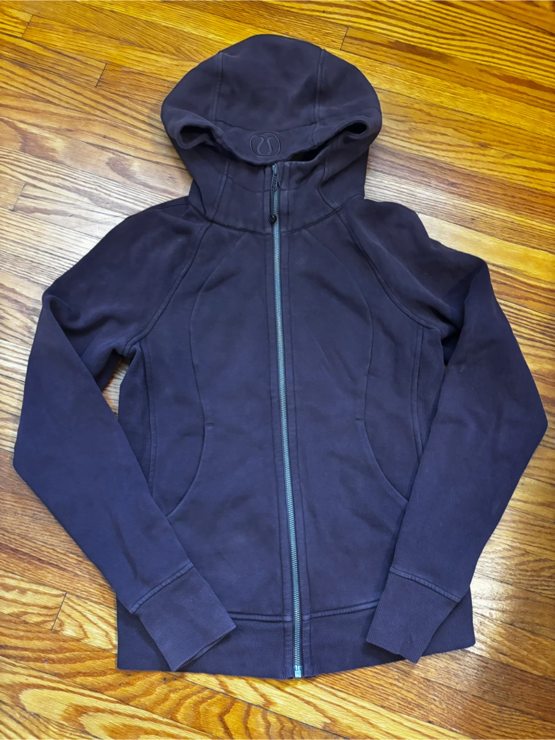 Lululemon Scuba Hoodie - Size 6