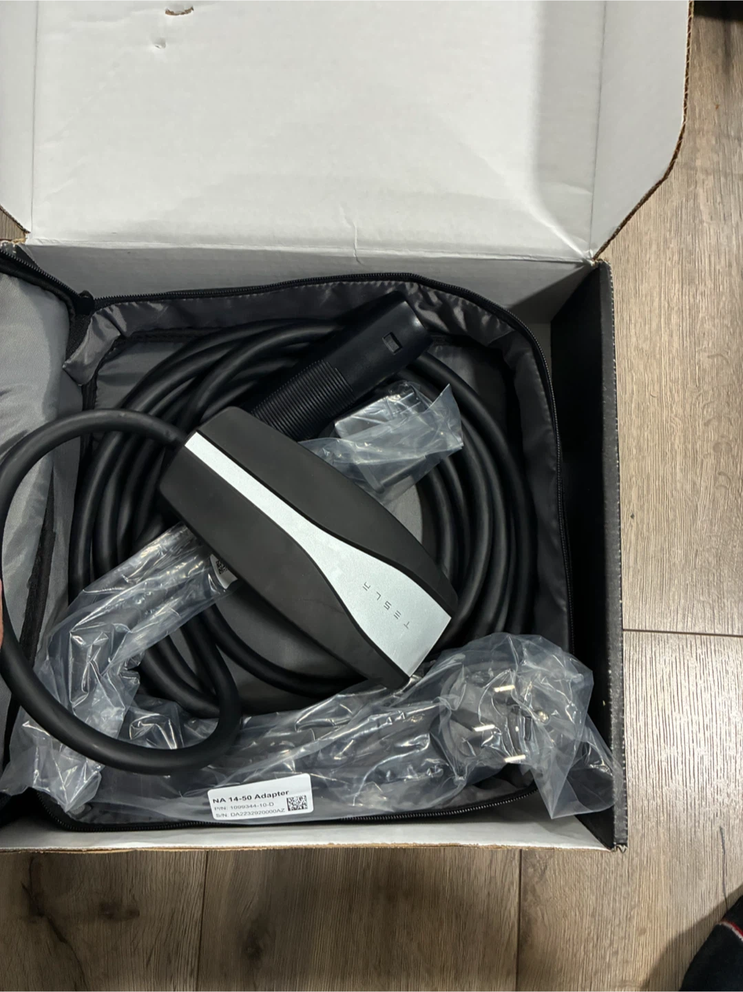 Brand New Tesla Mobile Connector with 5-15 & NEMA 14-50 Adapters
