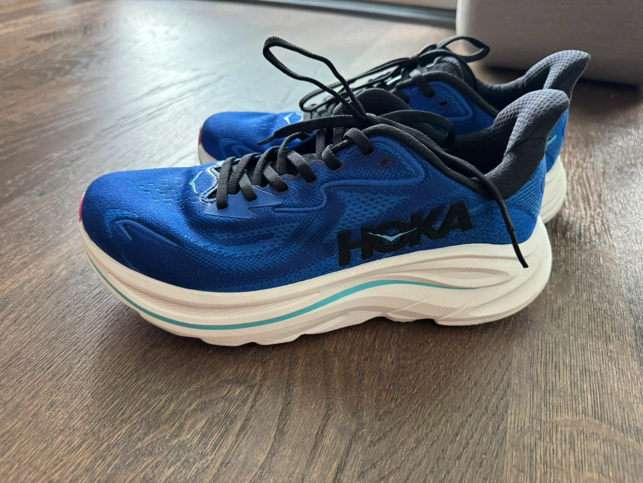 [Women’s 8B] Hoka Clifton 10 - photo 2