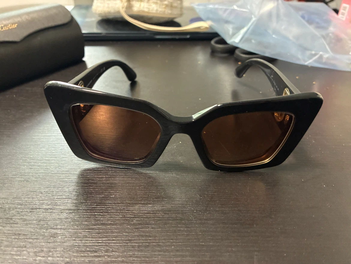 Burberry Black Cat-Eye Sunglasses – Made in Italy - photo 2