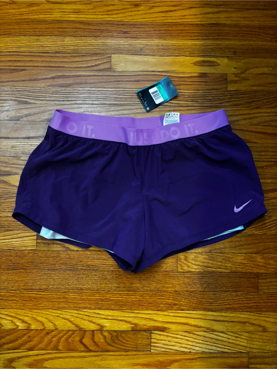 Nike Dri-FIT Womens Shorts - Size XL