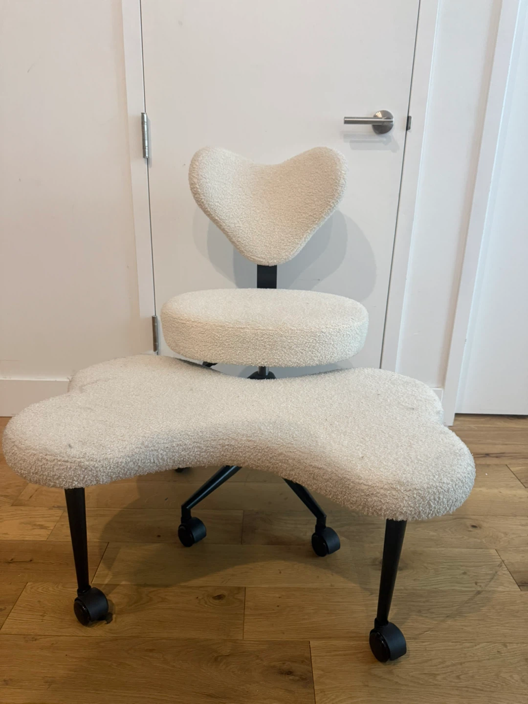 Cream Boucle Cloud Shape Office Chair