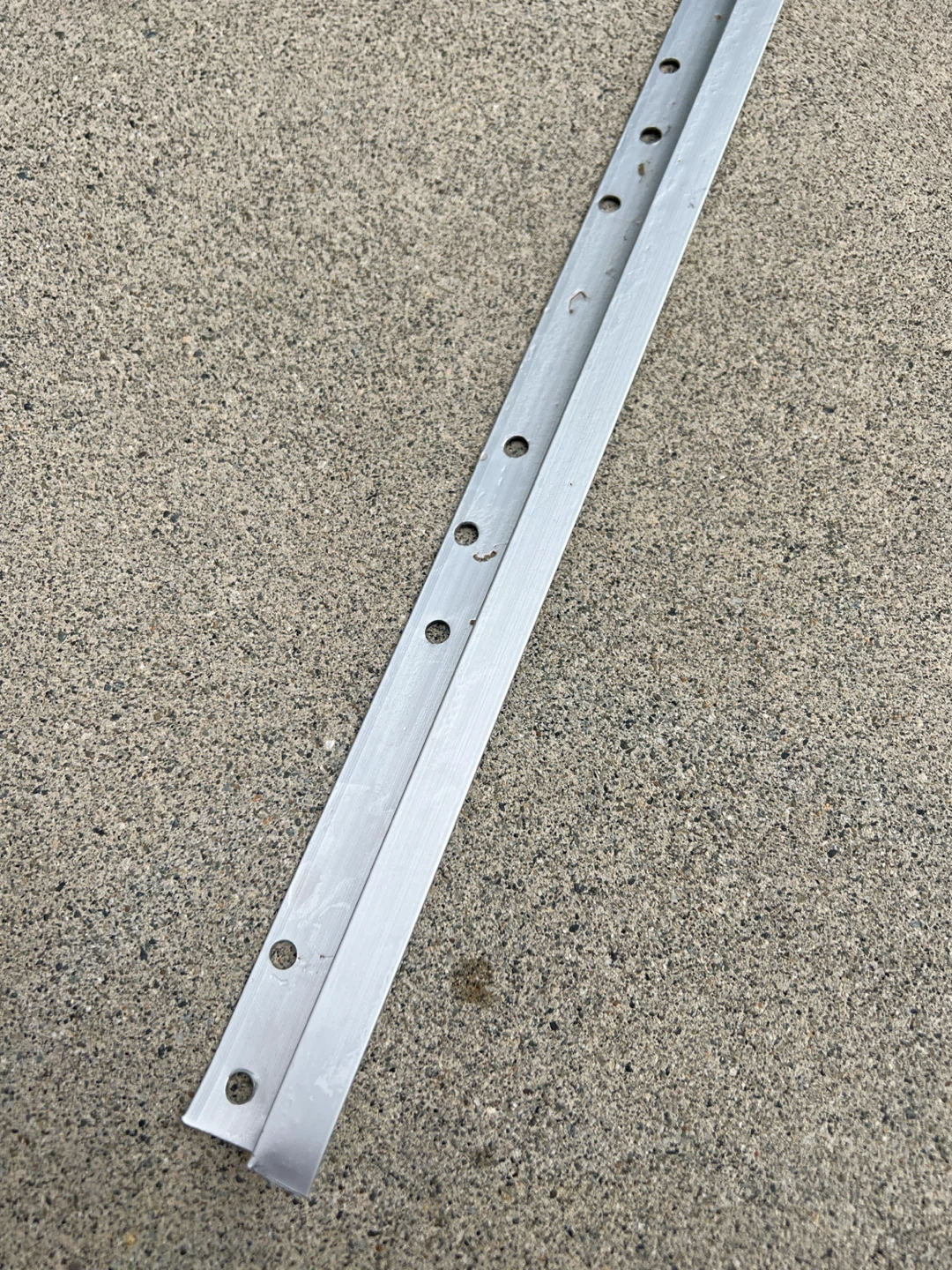 Aluminum Z-Girt / Z-Channel Drywall Trim