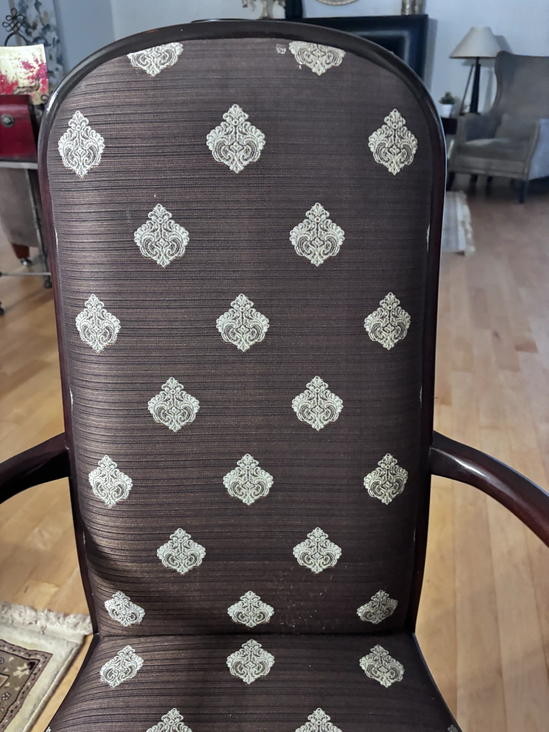 Eight vintage dark wood armchairs with patterned fabric - photo 4