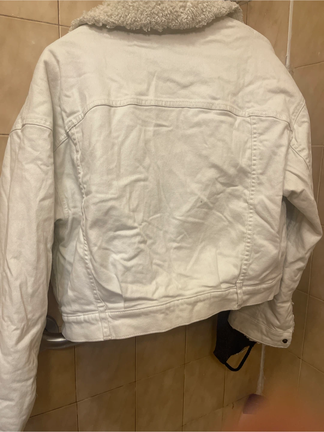 Levi's White Sherpa-Lined Denim Jacket - photo 2