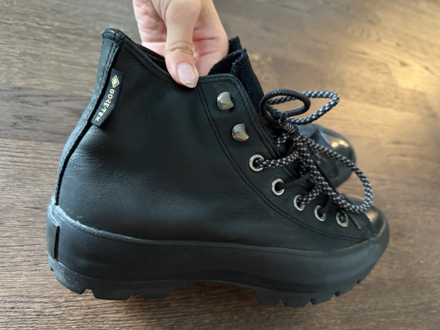 [US7] Converse Mountain Club Goretex Winter Leather Boots
