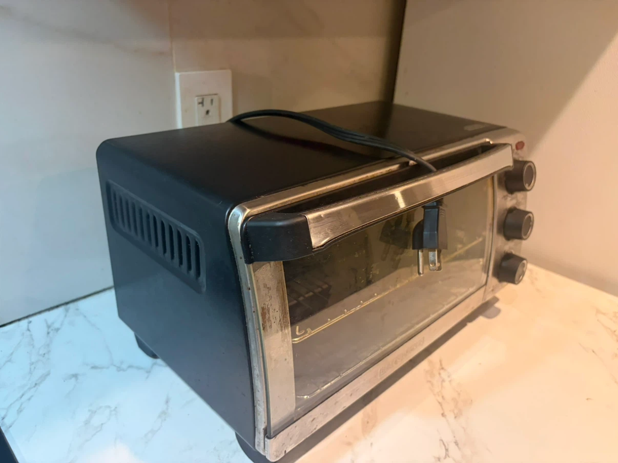 Black & Decker Toaster Oven - photo 4