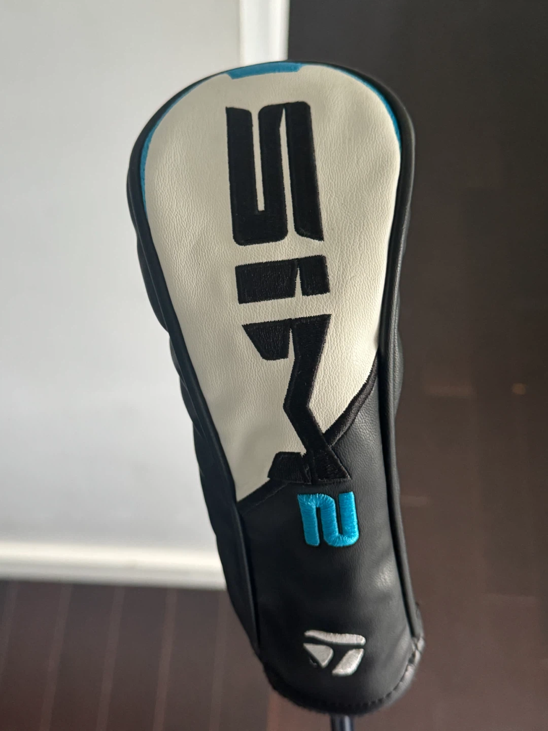 TaylorMade SIM2 Max Rescue 4 Hybrid