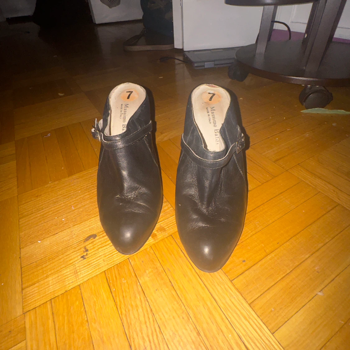 Massimo Baldini black leather mules size 7 - photo 2