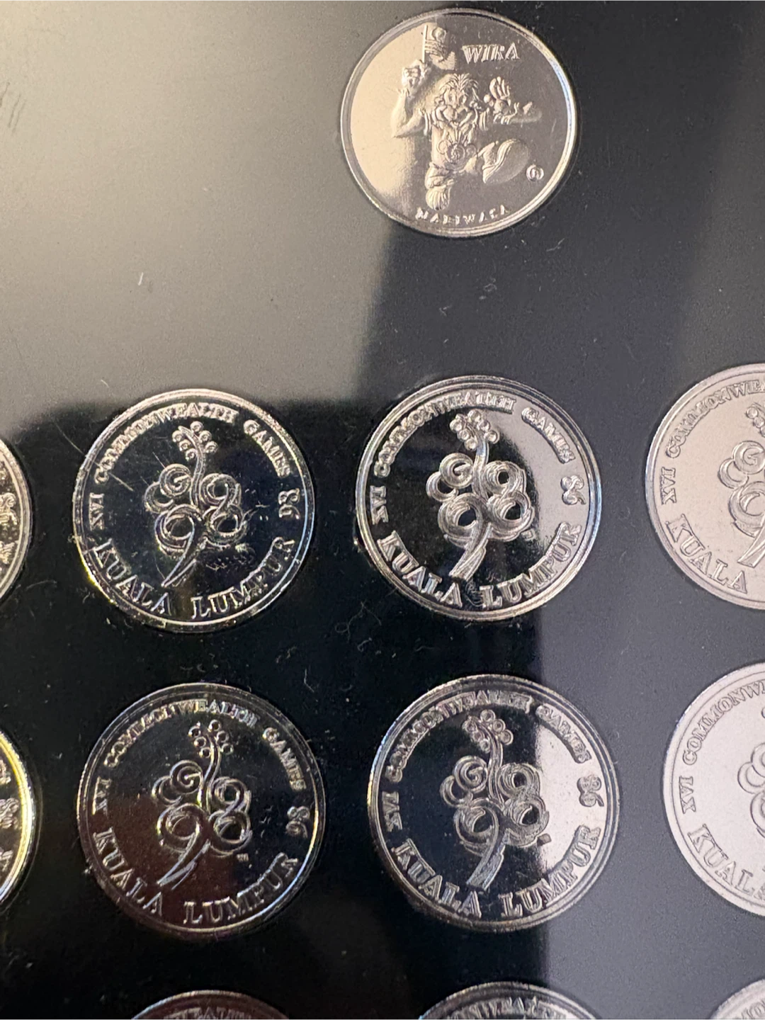 1986 Malaysia air  ‘86 Miniature commonwealth Medallions Set - photo 2