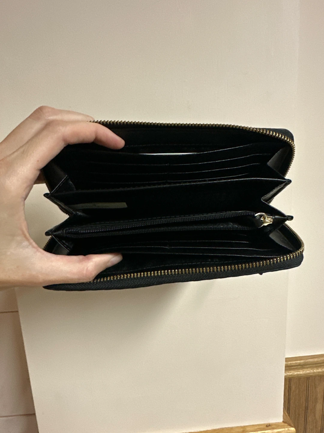 Kate Spade New York Black Wallet - photo 2