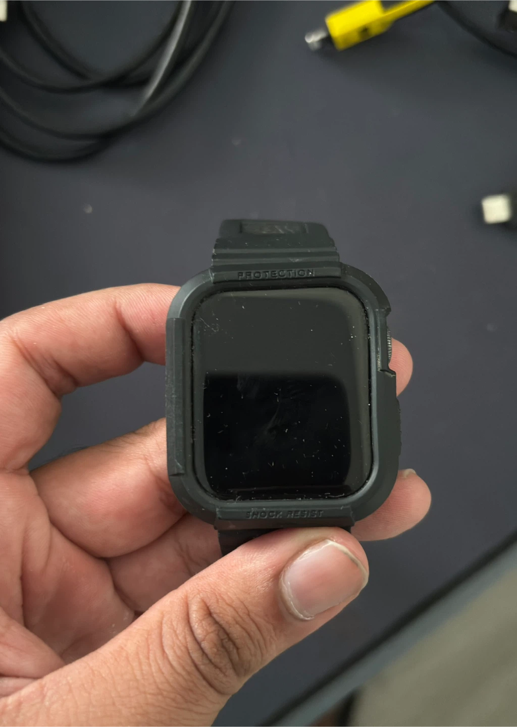 Apple Watch S5 (44mm) with Shock Resistant Case